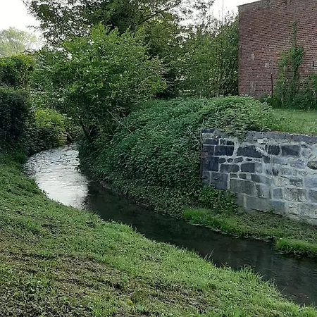 En Pierre Bleue-wifi Et Parking בית נופש *