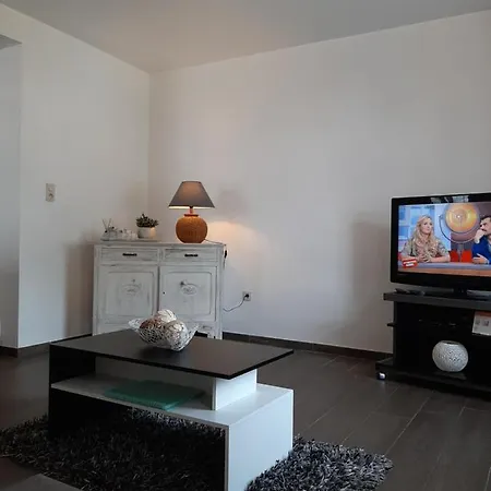 En Pierre Bleue-wifi Et Parking בית נופש *